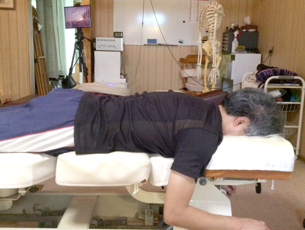 腰部過前弯:整体後